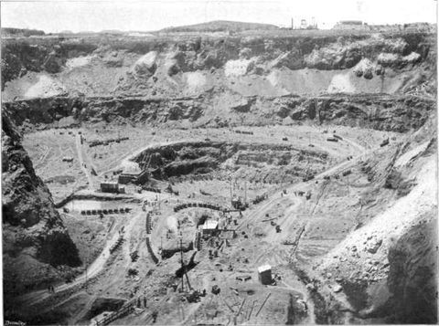 xextensive-open-pit-mining-at-the-premier-diamond-mine-before-1945.jpg.pagespeed.ic.sL2-71Xt9V