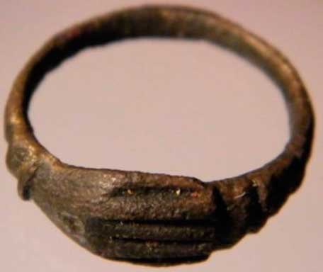Starożytny pierścionek zaręczynowy